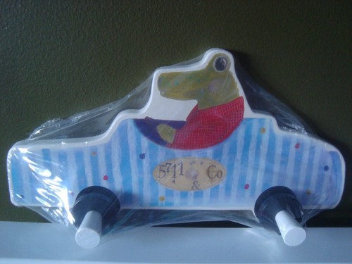 Limited kids wood wall mounted - wood,